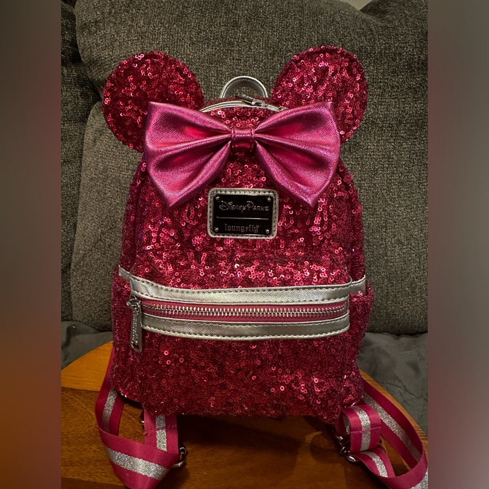 Loungefly 2022 DISNEY PARKS Sequin ORCHID Magenta Hot Pink Minnie Mouse Backpack
